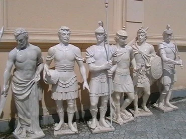 Скульптуры римских легионеров. Портфолио скульптора Сардаряна Самвела Сергеевича