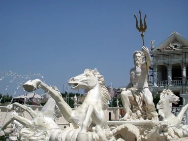 Фонтан. Посейдон и кони. Портфолио скульптора Сардаряна Самвела Сергеевича