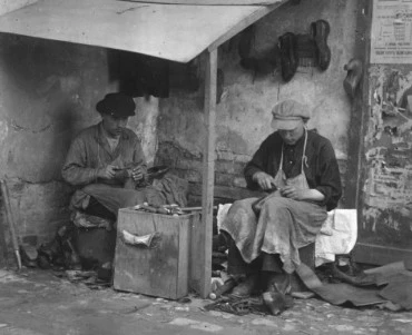 Памятник Сапожнику. Тверская область, г. Кимры. Портфолио скульптора Сардаряна Самвела Сергеевича