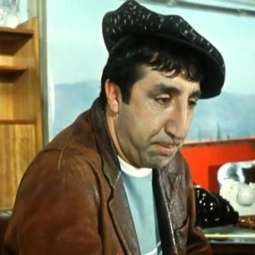 Фрунзик Мкртчян Мушегович
. Портфолио скульптора Сардаряна Самвела Сергеевича