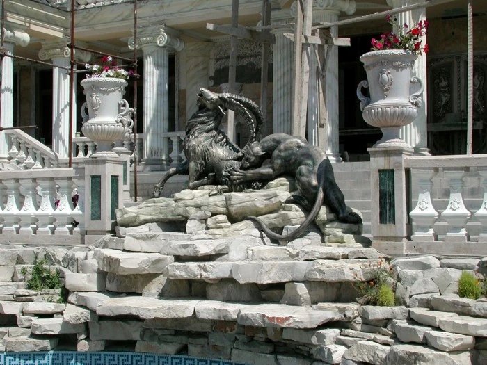 Схватка львицы и козерога. Портфолио скульптора Сардаряна Самвела Сергеевича