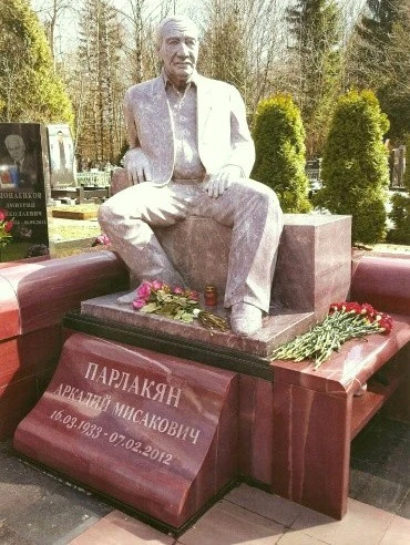 Заказать ритуальную скульптуру